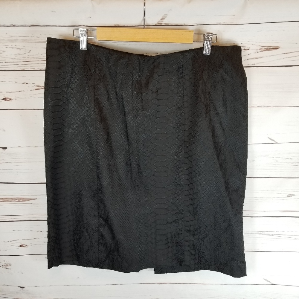 LANE  BRYANT Snakeskin Print Career Skirt 16